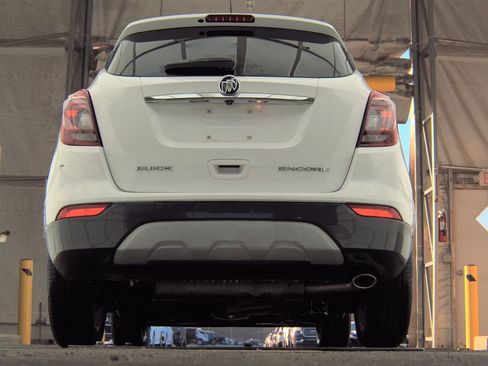 Used 2018 Buick Encore Preferred image 7