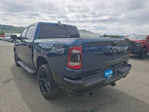 Used 2022 RAM 1500 Big Horn AWD/4WD image 3