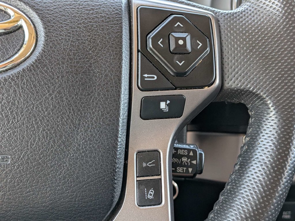 Used 2022 Toyota Tacoma SR5 RWD image 29