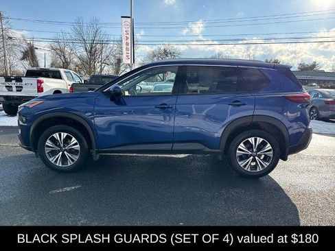 Certified 2021 Nissan Rogue SV w/ Premium Package image 6