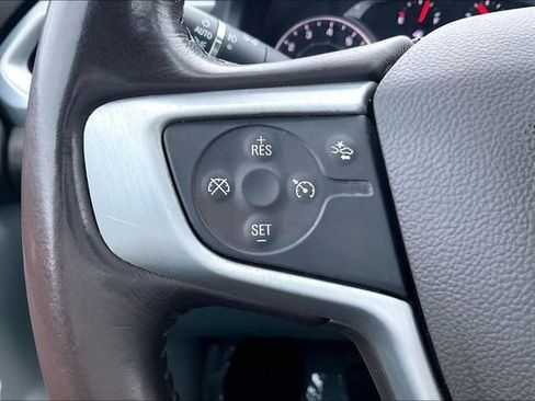 Used 2022 GMC Acadia SLT image 18