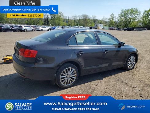 Used 2011 Volkswagen Jetta SEL FWD image 4
