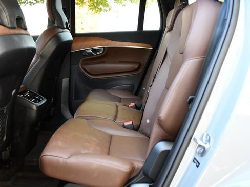 Used 2024 Volvo XC90 B6 Plus w/ Protection Package Premier image 14