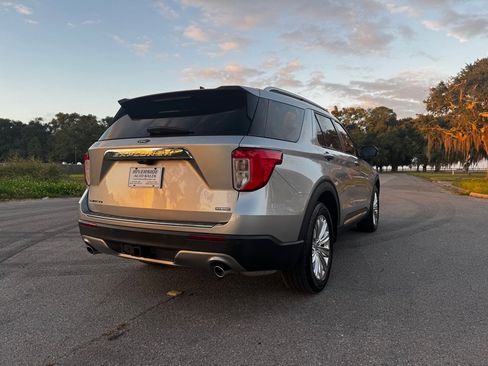 Used 2021 Ford Explorer Limited w/ Hybrid Equipment Group 310A image 5