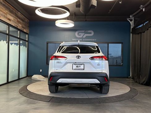 Used 2022 Toyota Corolla Cross LE w/ Black Badges Package (TMS) image 4