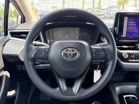 Used 2023 Toyota Corolla LE FWD image 11
