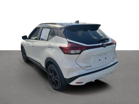 Certified 2023 Nissan Kicks SR w/ SR Premium Package FWD image 4