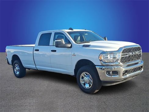 Used 2023 RAM 3500 Tradesman w/ Chrome Appearance Group image 3