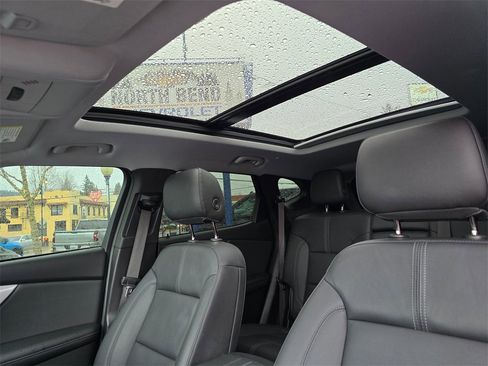 Used 2021 Chevrolet Blazer LT w/ Midnight/Sport Edition image 24