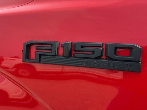 Used 2018 Ford F150 Lariat w/ Equipment Group 502A Luxury AWD/4WD image 22