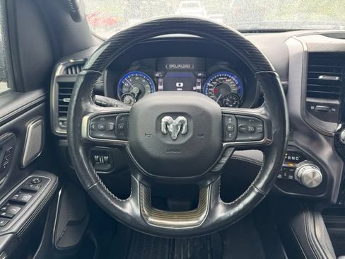 Used 2020 RAM 1500 Limited w/ Black Appearance Package AWD/4WD image 10