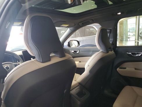 New 2026 Volvo XC60 B5 Core w/ Climate Package image 20