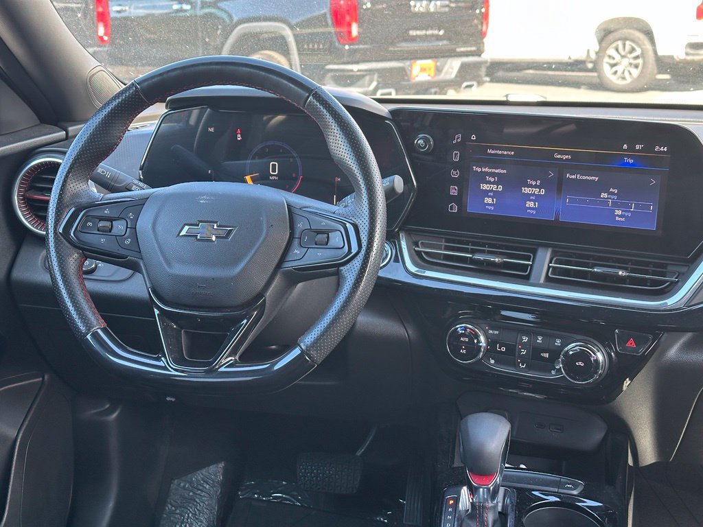 Certified 2025 Chevrolet Trax RS w/ Driver Confidence Package FWD image 23