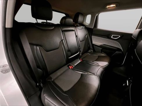 Used 2022 Jeep Compass Latitude AWD/4WD image 26