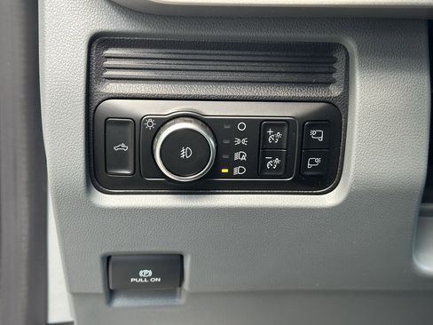 New 2025 Ford F350 XLT w/ 360-Degree Camera Package image 22