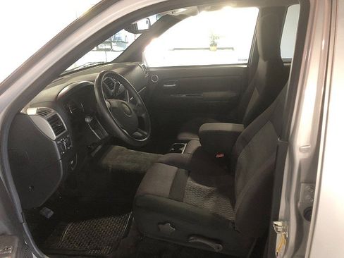 Used 2011 Chevrolet Colorado LT AWD/4WD image 12