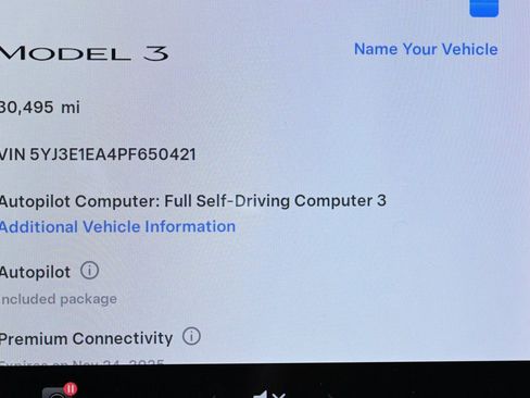 Used 2023 Tesla Model 3 Standard Range image 11