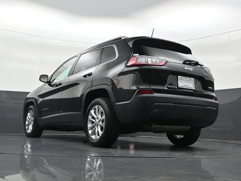 Used 2019 Jeep Cherokee Latitude w/ Popular Appearance Group FWD image 31