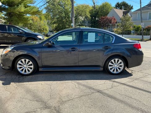 Used 2011 Subaru Legacy 2.5i Limited image 6