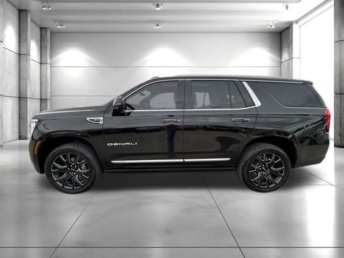 Used 2025 GMC Yukon Denali w/ Denali Reserve Package AWD/4WD image 5