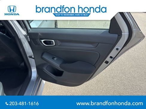 Used 2023 Honda Civic Sport image 9