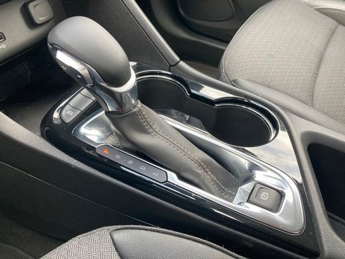 Used 2025 Buick Encore GX Preferred image 25