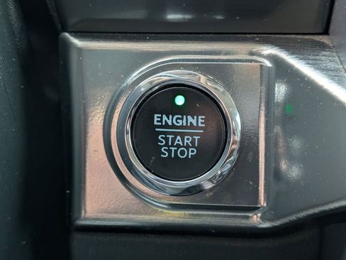 Used 2023 Ford F150 Lariat image 14