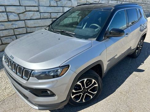 Used 2024 Jeep Compass Limited AWD/4WD image 1