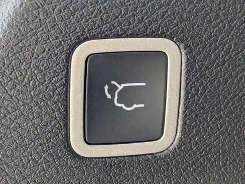 New 2026 Chrysler Pacifica Select FWD image 12