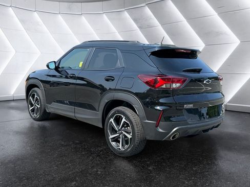 Used 2022 Chevrolet TrailBlazer RS w/ Technology Package AWD/4WD image 4