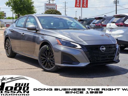 New 2026 Nissan Altima 2.5 SV FWD image 1