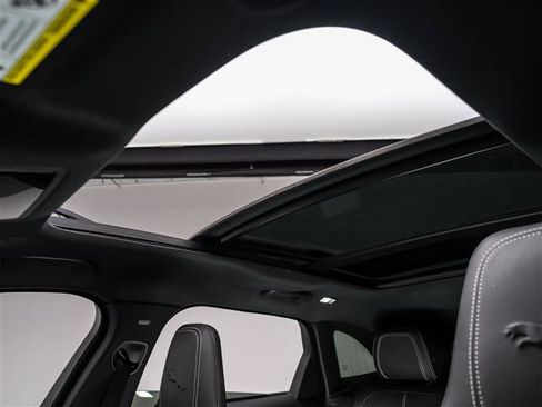 New 2025 Jaguar F-PACE R-Dynamic S AWD/4WD image 14