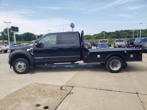 Used 2022 Ford F550 4x4 Crew Cab Super Duty w/ XLT Value Package image 7