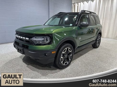 Used 2023 Ford Bronco Sport Outer Banks w/ Tech Package AWD/4WD image 4