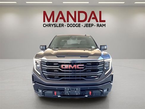 Used 2024 GMC Sierra 1500 AT4 w/ AT4 Premium Package image 3