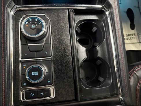 Used 2024 Ford Expedition Limited AWD/4WD image 19