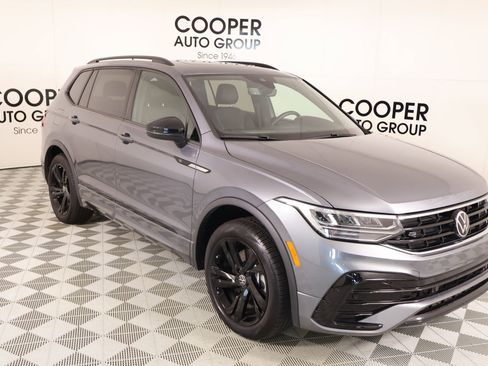 Used 2024 Volkswagen Tiguan SE R-Line AWD/4WD image 1