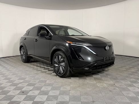 Used 2023 Nissan Ariya FWD image 2