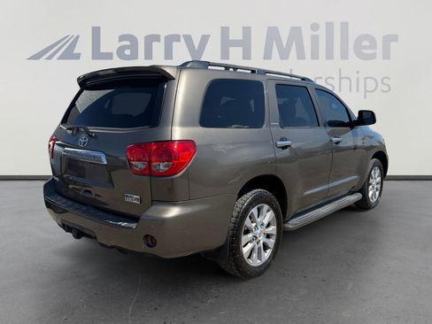 Used 2008 Toyota Sequoia Limited w/ Cold Area Pkg AWD/4WD image 5