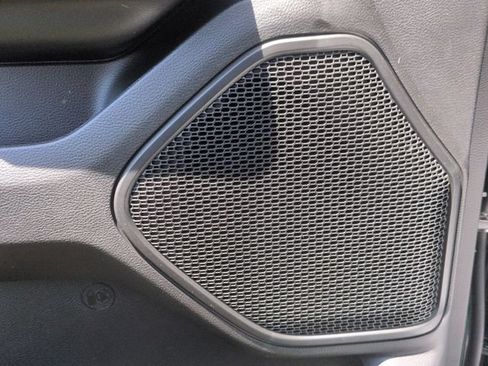 New 2026 RAM 1500 4x4 Crew Cab image 13