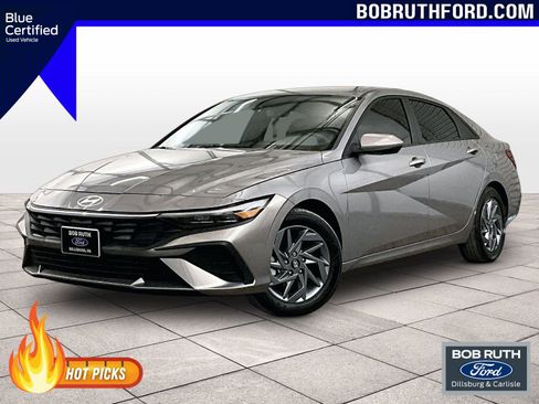 Used 2025 Hyundai Elantra Hybrid FWD image 1
