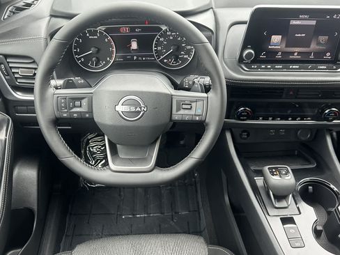 New 2026 Nissan Rogue SV AWD/4WD image 14