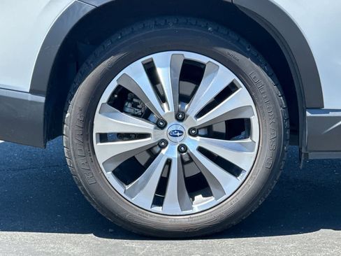 Used 2019 Subaru Ascent Touring AWD/4WD image 32