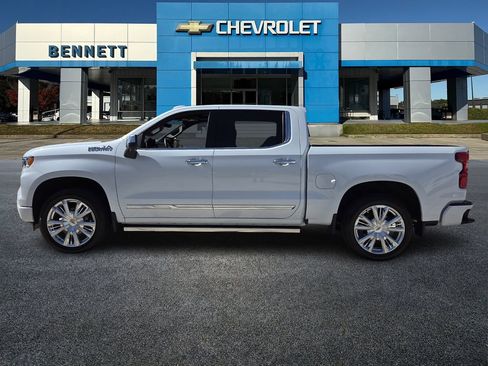 Used 2026 Chevrolet Silverado 1500 High Country image 3