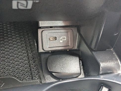 Used 2023 Mercedes-Benz E 350 Sedan image 21