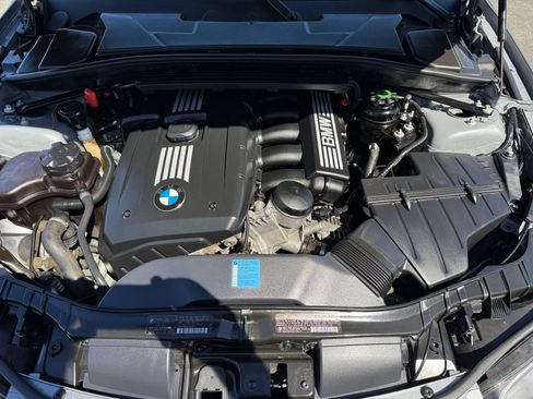 Used 2011 BMW 128i Convertible RWD image 20
