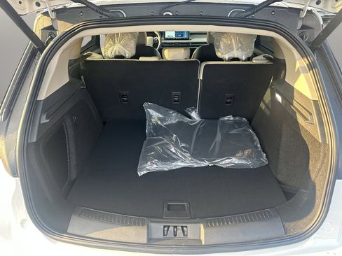 New 2026 Lincoln Corsair Premiere image 7