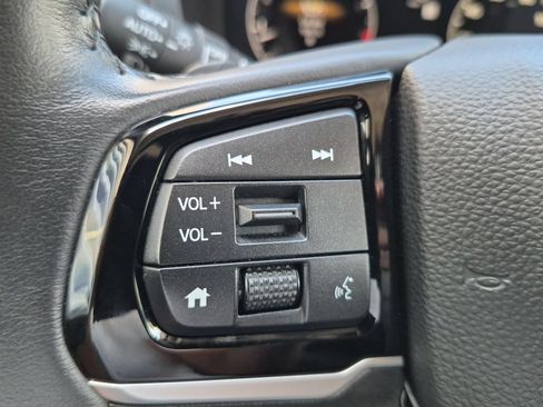 Used 2025 Honda Odyssey Touring image 14