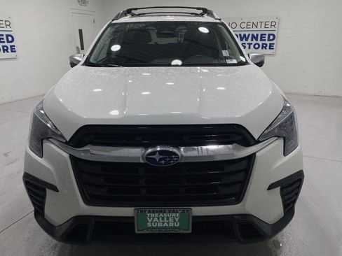 Used 2023 Subaru Ascent Limited w/ Technology Package image 3