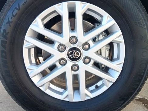 Used 2022 Toyota Tundra SR5 image 24